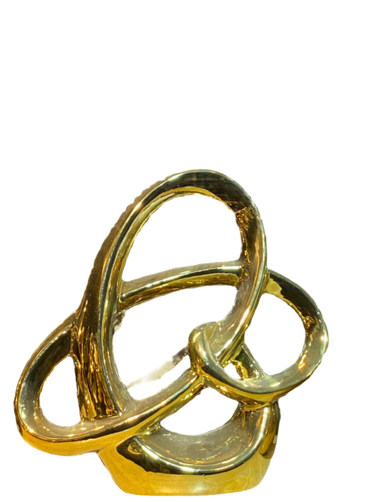 Aurum Interlock Showpiece