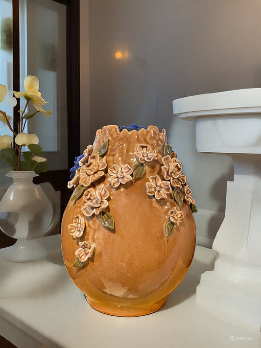 Ceramic Vase Showpiece